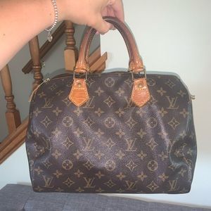 Louis Vuitton Monogram Speedy 30